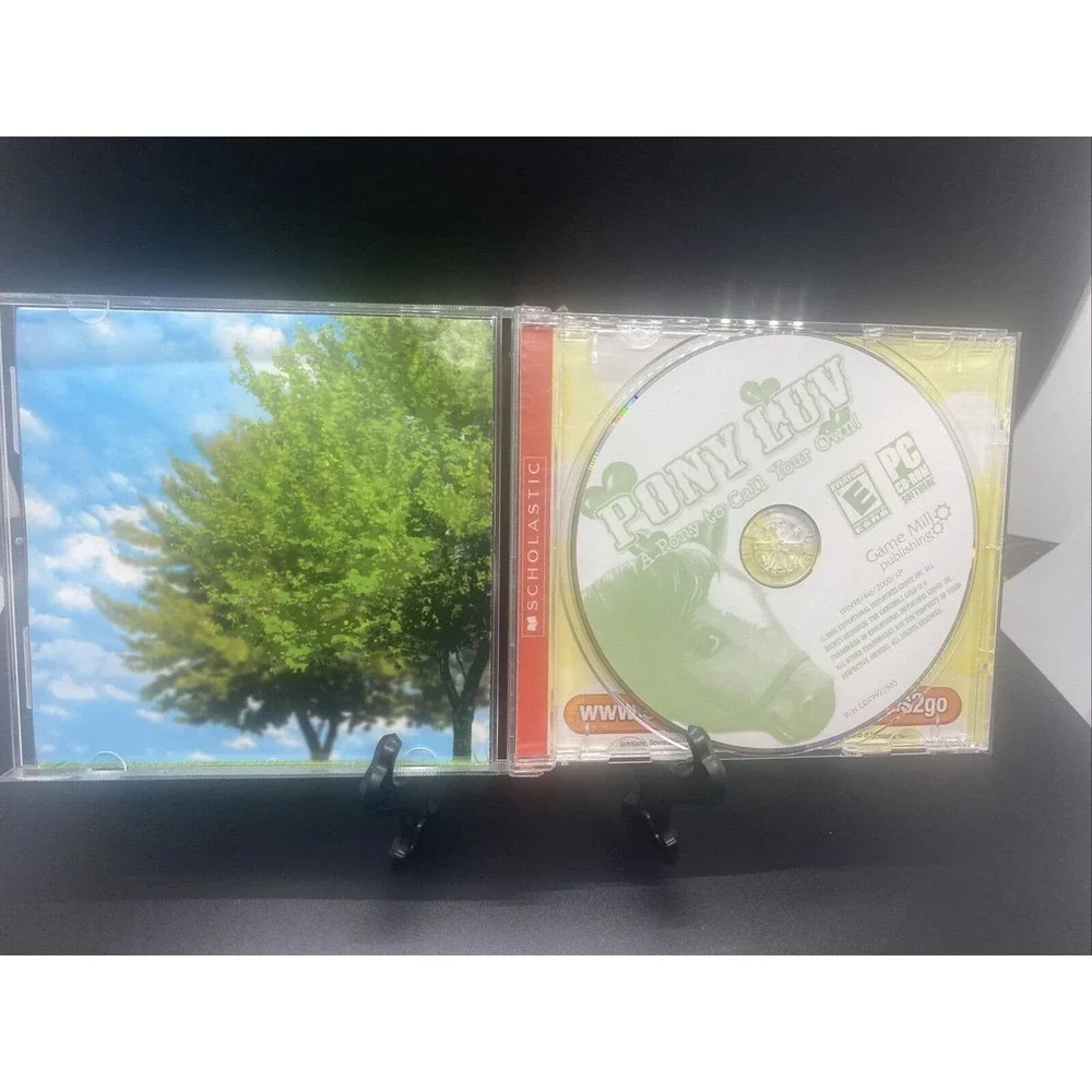 Pony Luv A Pony to Call Your Own CD-Rom PC Game Windows 98/2000/XP